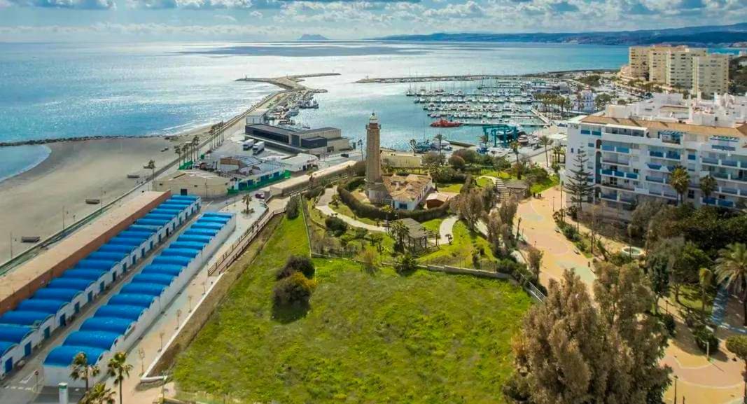 에스테포나 Junto A La Playa Del Cristo Cerca Del Puerto 아파트 외부 사진